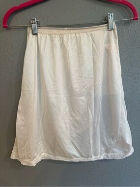 Light Cream Half Slip Skirt with Lace Trim